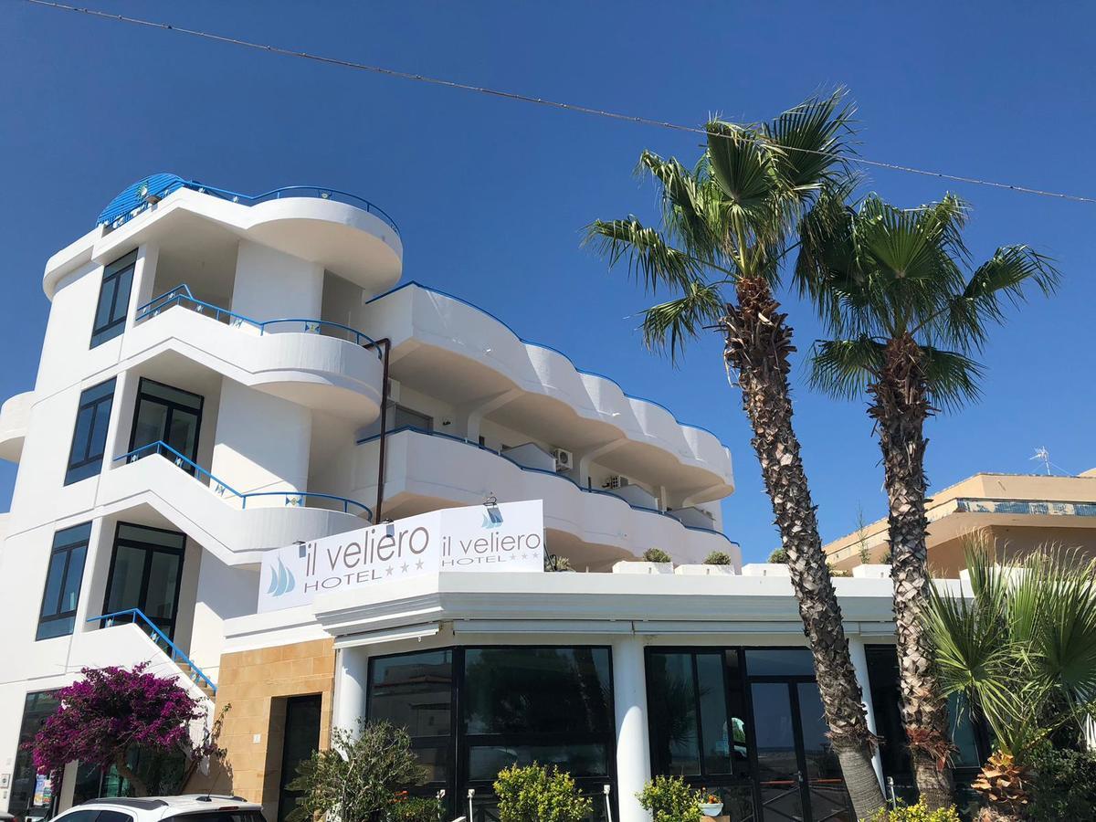 Hotel Il Veliero 托雷圣乔万尼乌 外观 照片